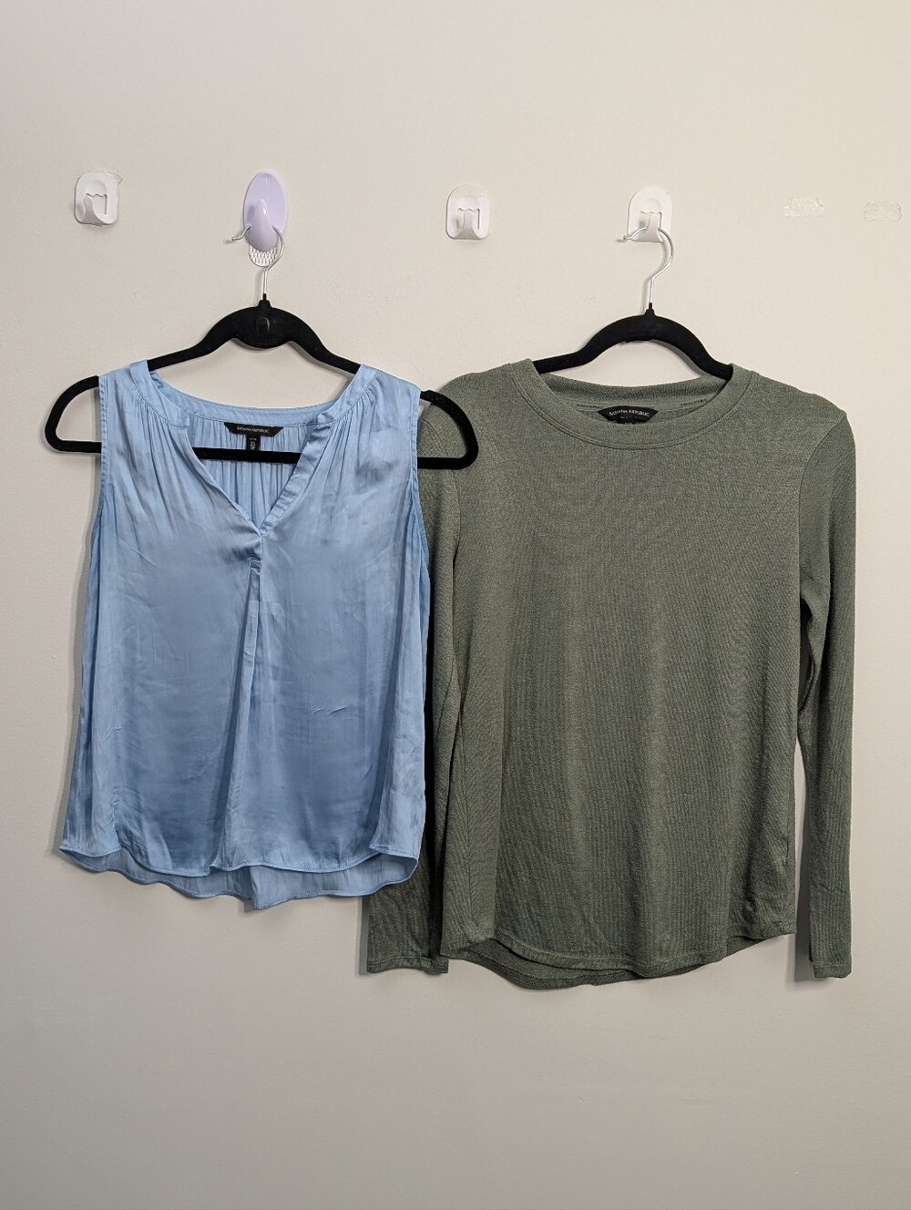 Banana Republic Shirt Bundle - 2 Tops Size XS